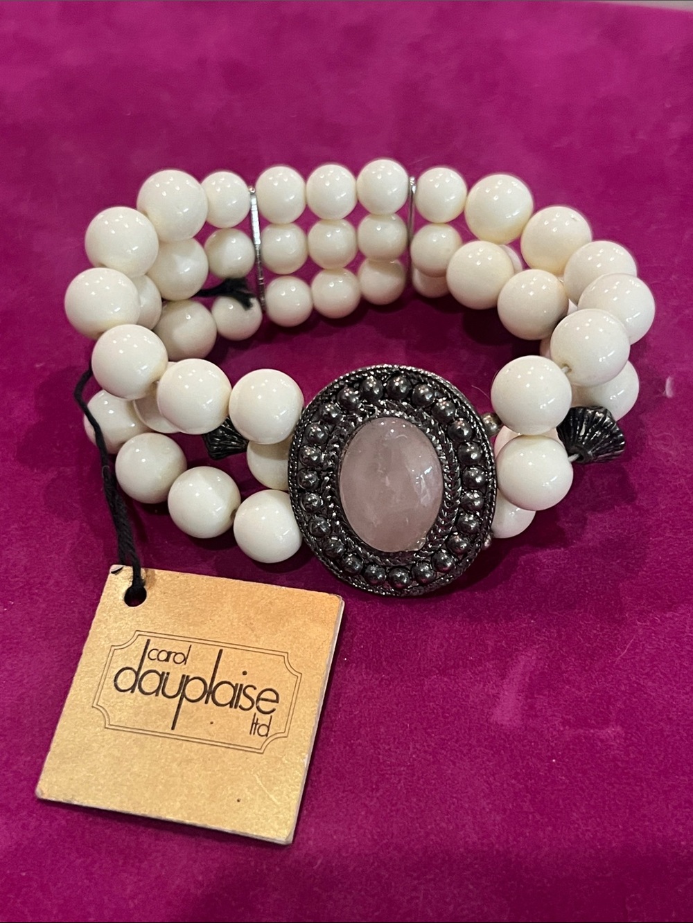 Carol Dauplaise White Beaded Stretch Bracelet with Rose Quartz Accent- NWT